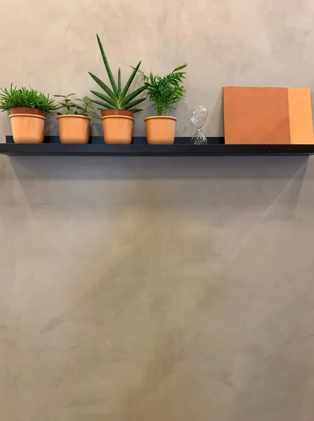Acabado de microcemento duradero con garantía escrita de GM Microcemento